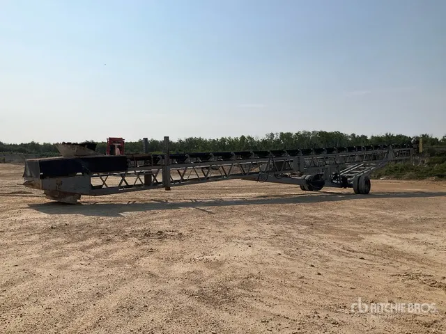 Kafka 30 in x 95 ft Portable Radial Stacking Conveyor