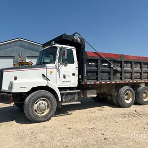 1999 Volvo 6x4 T/A Dump Truck