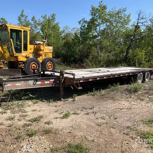 PJ Trailers 30 ft T/A Equipment Trailer