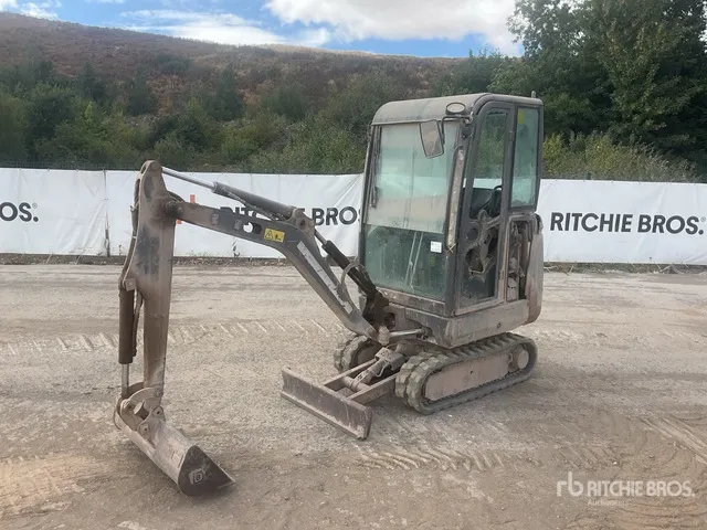2013 Volvo EC17C Mini Excavator
