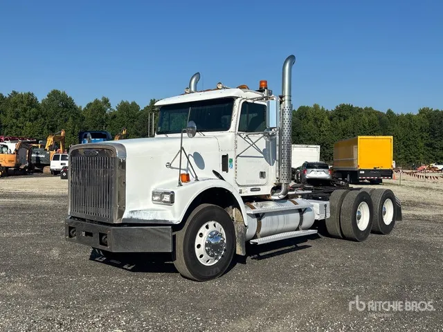 2004 Freightliner FLD120 6x4 T/A Day Cab Truck Tractor