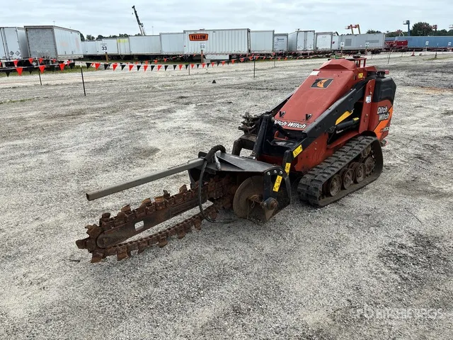 2023 Ditch Witch SK800 Mini Compact Track Loader