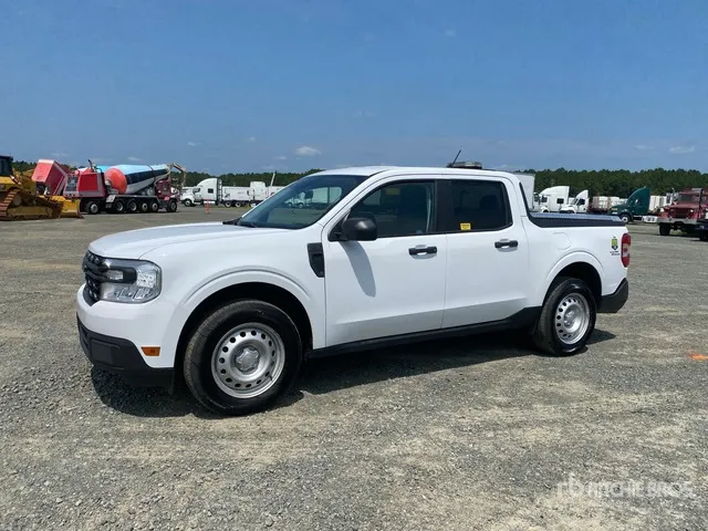 2024 Ford Maverick XL 4x2 Crew Cab Hybrid Pickup