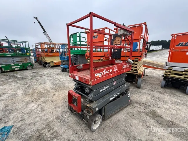 2016 Skyjack SJIII-3219 Electric Scissor Lift