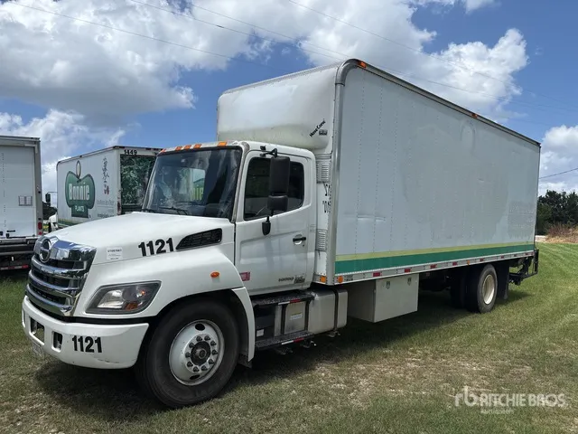2014 Hino 268 4x2 Van Truck
