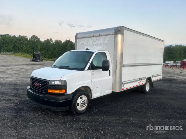2022 GMC Savana 3500 4x2 Van Truck