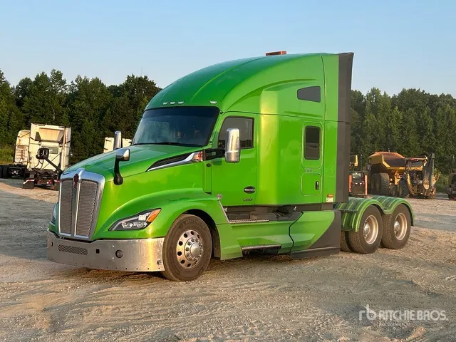 2023 Kenworth T680 6x4 T/A Sleeper Truck Tractor