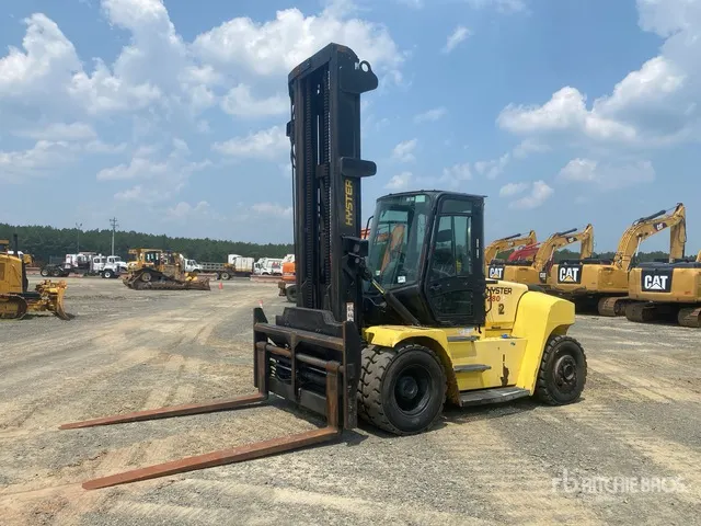 2016 Hyster H280HD2 23100 lb Pneumatic Tire Forklift