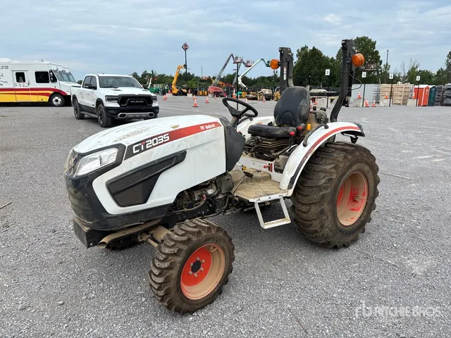 2022 Bobcat CT2035 4WD Utility Tractor