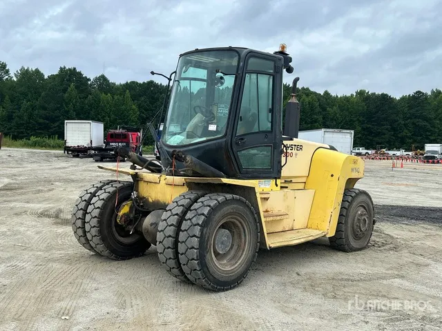 2014 Hyster H300HD Pneumatic Tire Forklift