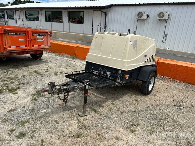 2011 Doosan Infracore C185WKUB-T4I 185 cfm Mobile Air Compressor
