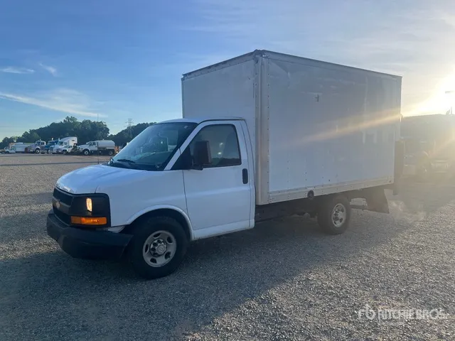 2017 Chevrolet Express G3500 4x2 Van Truck