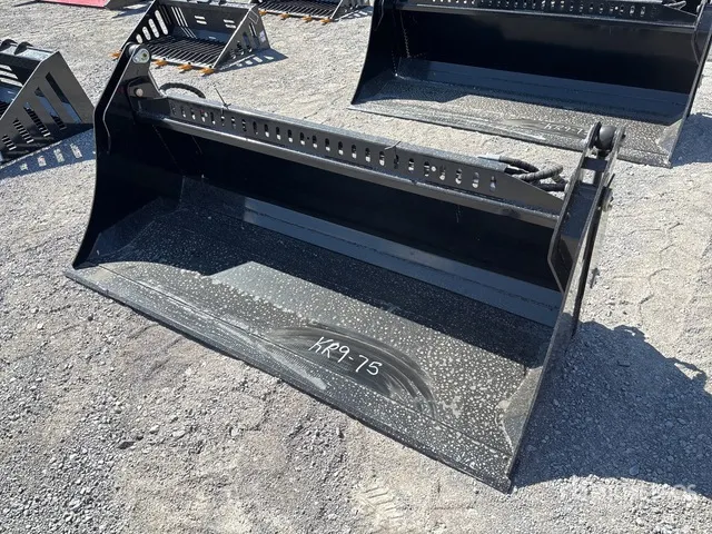 2026 GIYI GY-KH72F 72 in Multi-Purpose Skid Steer Bucket (Unused)