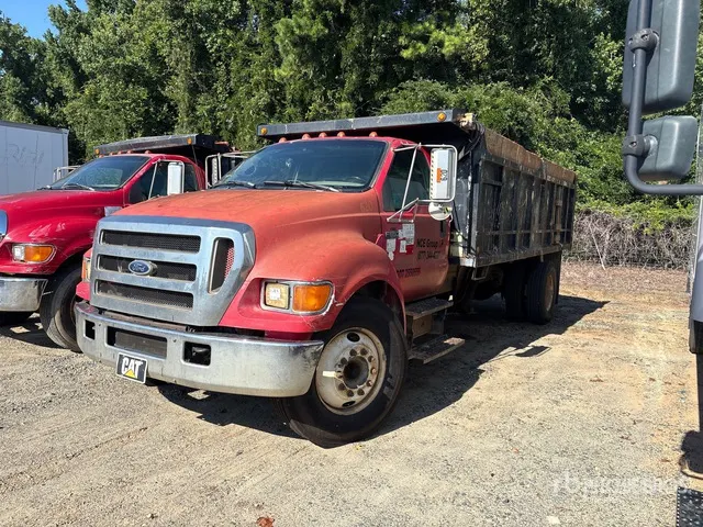 2006 Ford F-650 XL 4x2 S/A Dump Truck (Inoperable)