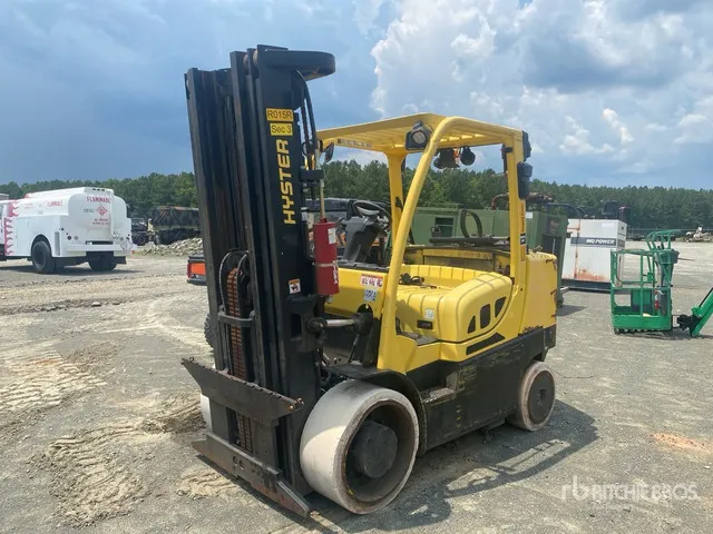 2017 Hyster S155FT 13800 lb Cushion Tire Forklift