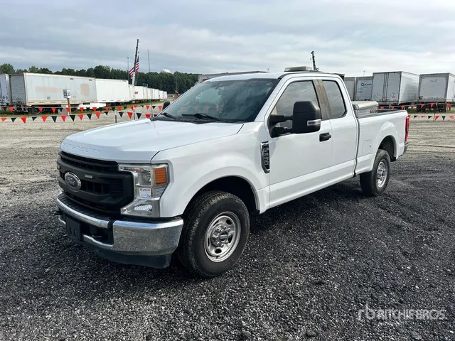 2020 Ford F-250 XL 4x2 Extended Cab Pickup