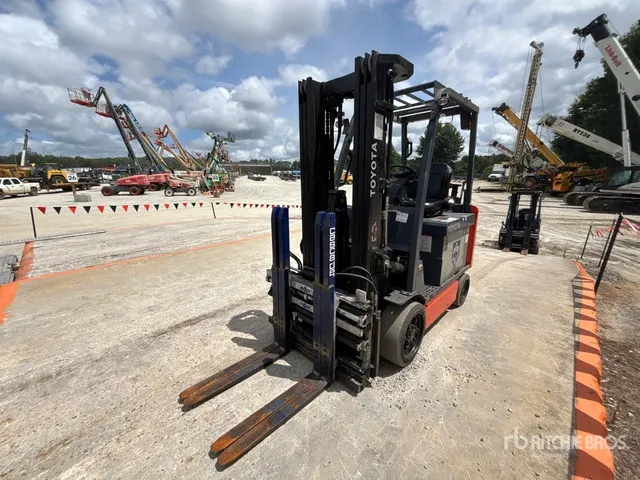 2018 Toyota 8FBCU32 6300 lb Electric Forklift