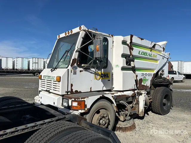 2013 Global Sweeper Truck