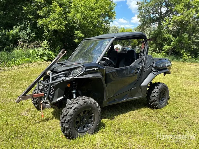 2022 CAN AM Commander XT 1000R 4x4 Side By Side