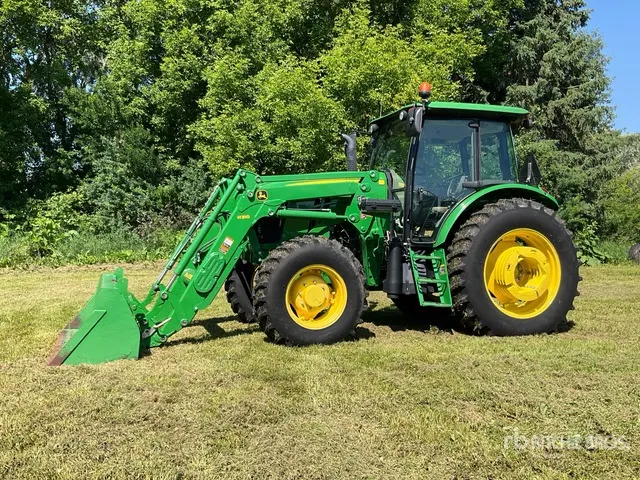2014 John Deere 6130D 4WD Tractor