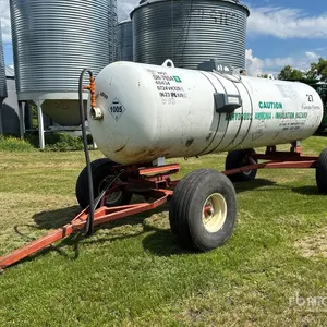 1996 Western 1500 gal Tow-Behind Anhydrous Fertilizer Cart