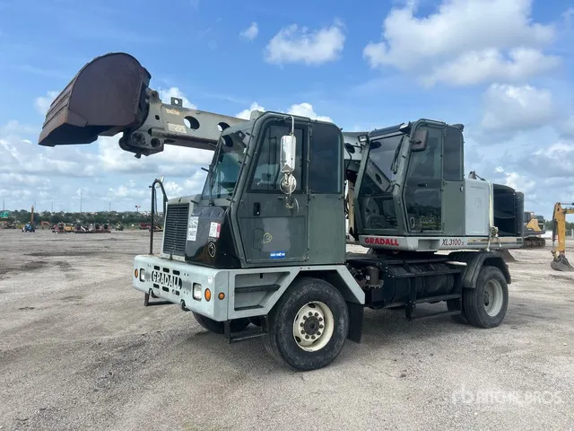 2006 Gradall XL3100 III 4x4 Highway Wheeled Excavator