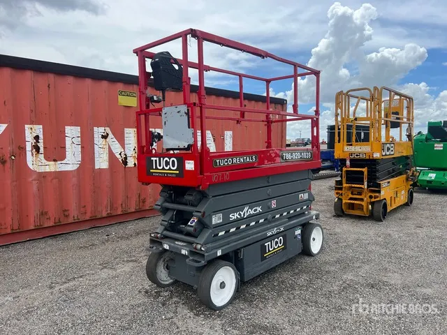 2021 Skyjack SJ3226 Electric Scissor Lift