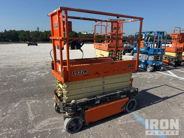 2017 JLG 1932R Electric Scissor Lift