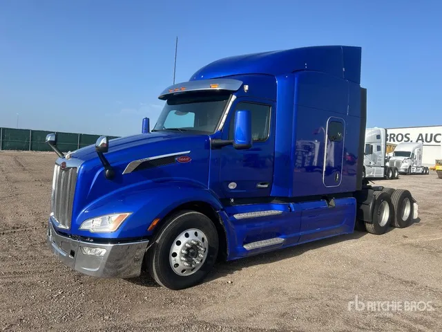 2022 Peterbilt 579 6x4 T/A Sleeper Truck Tractor