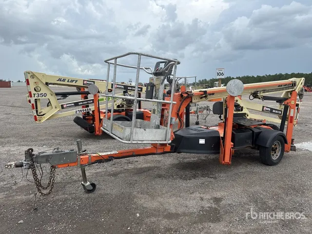 2019 JLG T-350 Towable Lift