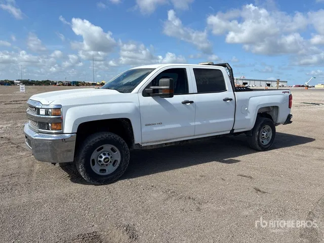 2019 Chevrolet Silverado 2500 HD 4x4 Crew Cab Pickup