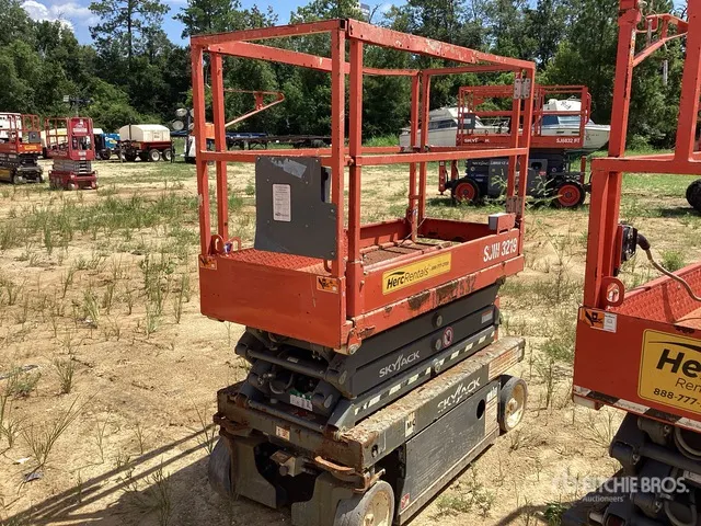 2018 Skyjack SJIII3219 Electric Scissor Lift