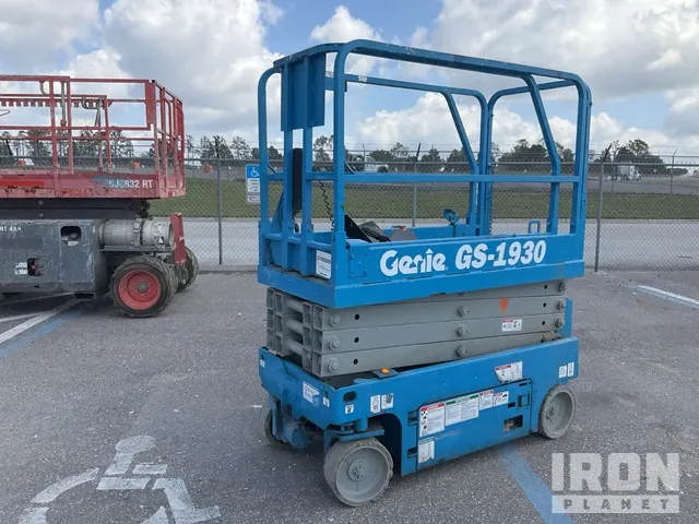 2019 Genie GS-1930 Electric Scissor Lift