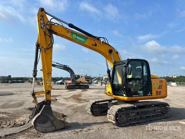2019 JCB JS131 Tracked Excavator