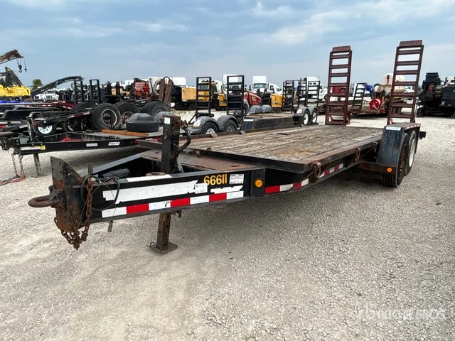 2012 Towmaster 18 ft T/A Equipment Trailer
