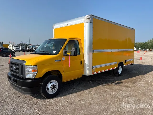 2022 Ford E-350 4x2 Van Truck