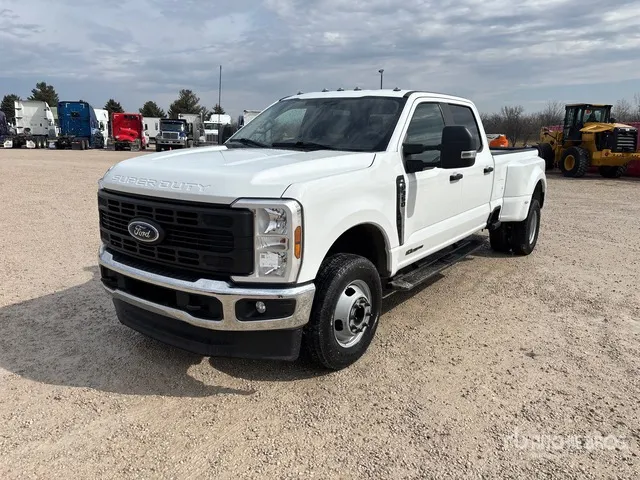 2024 Ford F-350 XL 4x4 Crew Cab Pickup