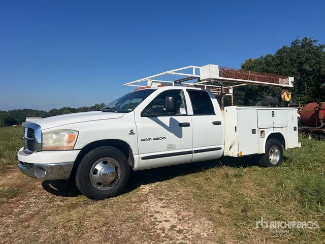 2006 Dodge Ram 3500 4x2 Crew Cab Utility Truck