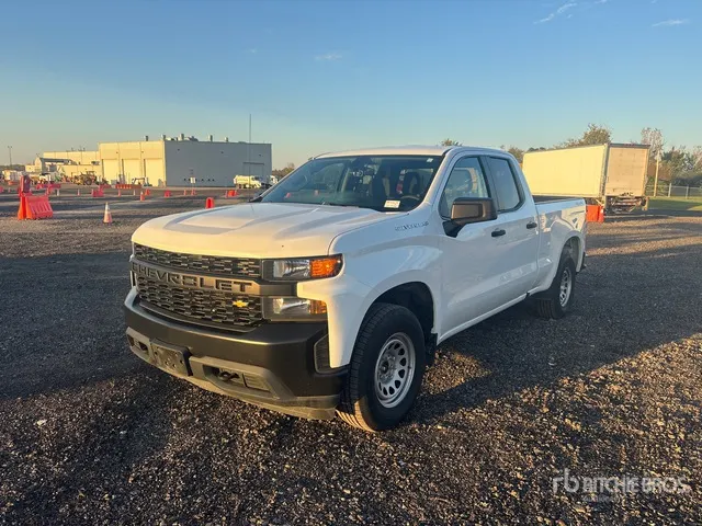 2019 Chevrolet Silverado 1500 4x4 Extended Cab Pickup