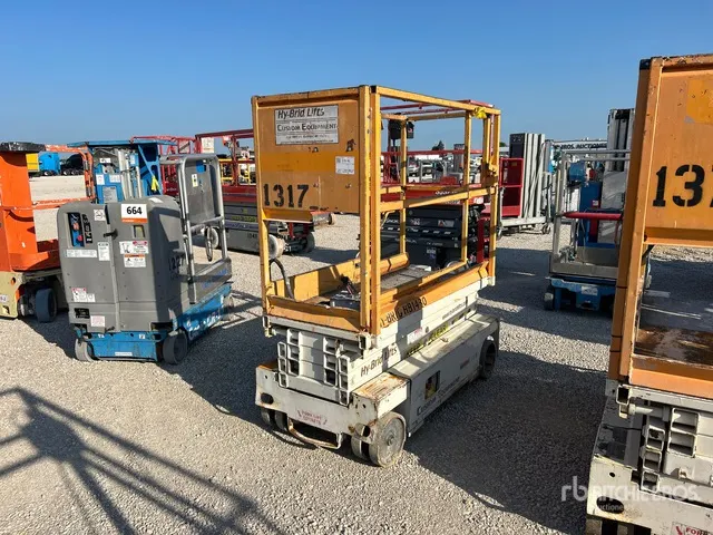 2007 Hybrid HB-1430 Electric Scissor Lift (Inoperable)