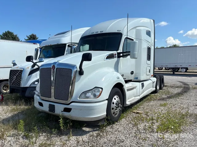 2021 Kenworth T680 6x4 T/A Sleeper Truck Tractor (Inoperable)