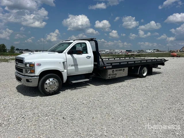 2023 Chevrolet Silverado 6500HD 4x2 Rollback Truck