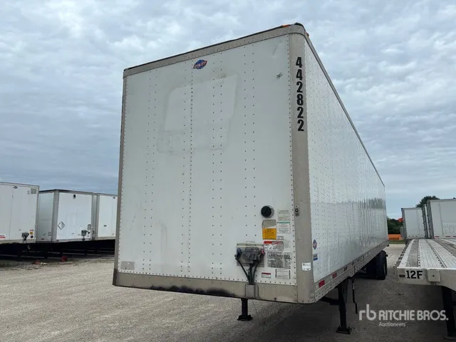 2019 Utility VS2DX 53 ft x 102 in T/A Van Trailer