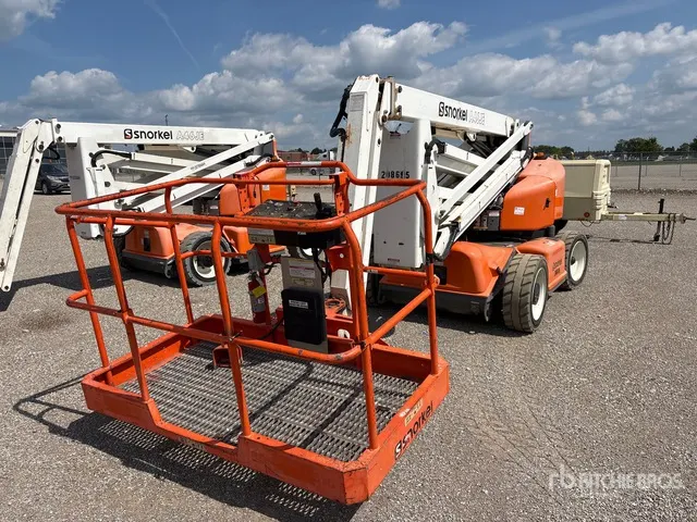 2018 Snorkel A46JE 2WD Electric Articulating Boom Lift