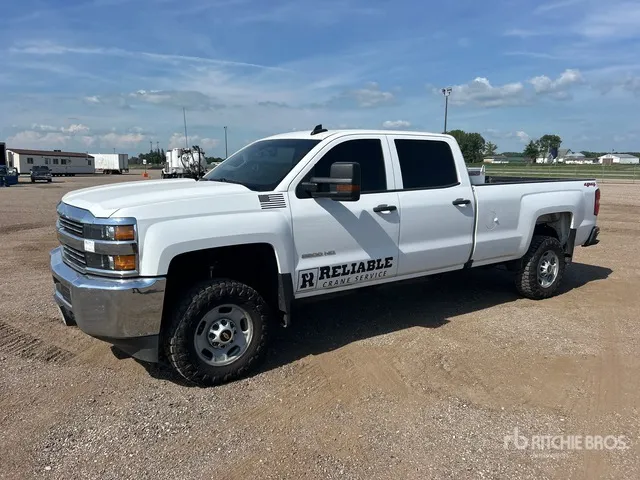 2018 Chevrolet Silverado 2500 HD 4x4 Crew Cab Pickup