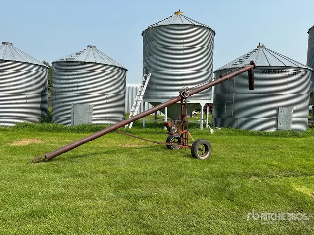 6 in x 25 ft Grain Auger (Inoperable)