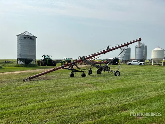1997 Sakundiak HD8-1600 8 in x 52 ft Grain Auger