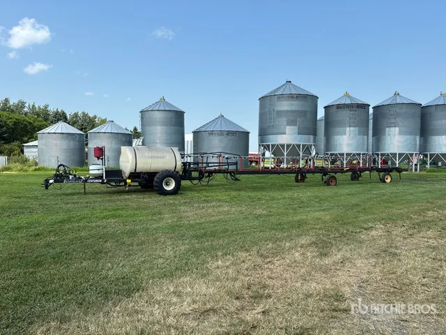 1990 Bourgault Centurion II 80 ft Pull-Type Sprayer