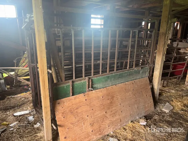 Custom Built Squeeze Chute