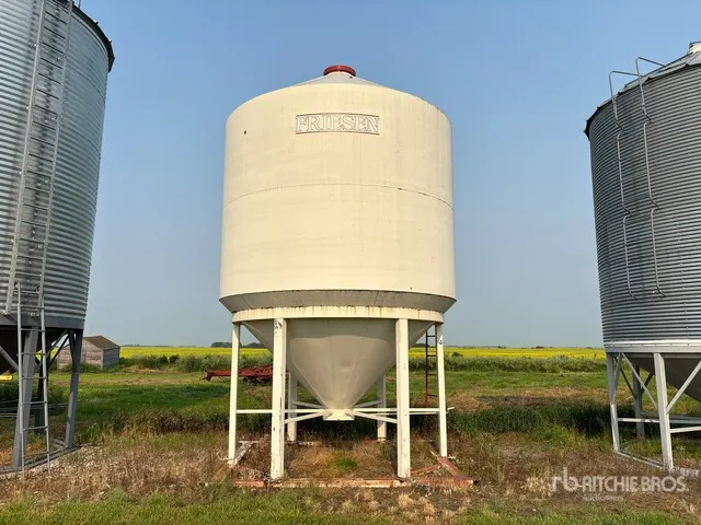 Friesen +/- 50 ton 2 Ring Fertilizer Hopper Grain Bin